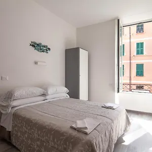 Ludovica Studio 2 - Via Roma 17 , Vernazza Italy
