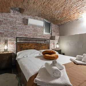 Statuto Apartment
